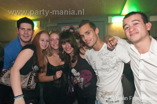 101226_017_franchise_partymania