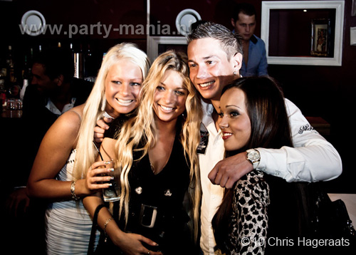 101228_032_jokertjes_bday_base_partymania