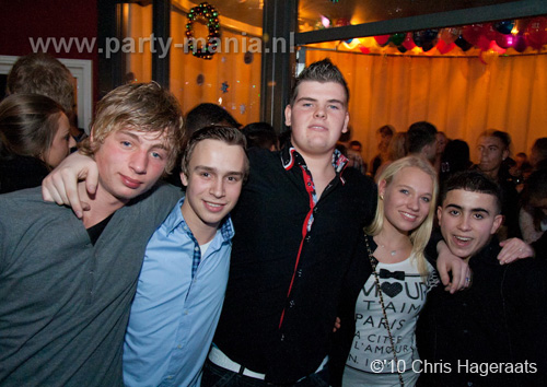 101228_068_jokertjes_bday_base_partymania