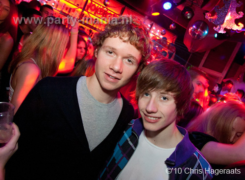 101228_116_jokertjes_bday_base_partymania