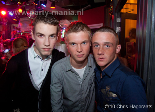 101228_155_jokertjes_bday_base_partymania