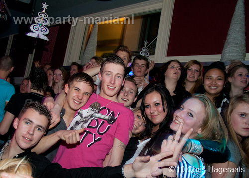 101228_159_jokertjes_bday_base_partymania