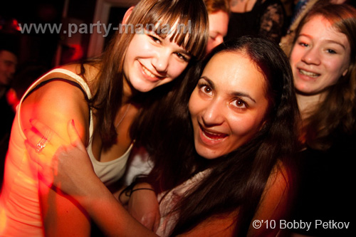 110107_034_maximaal_partymania