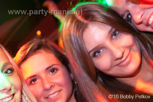 110107_042_maximaal_partymania