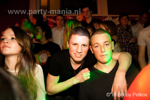 110107_045_maximaal_partymania