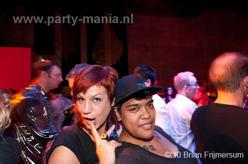110108_037_glitterclub_hits_back_partymania