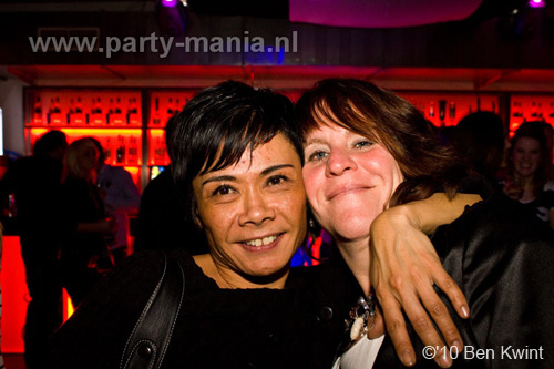 110108_003_it's_all_about_friends_partymania