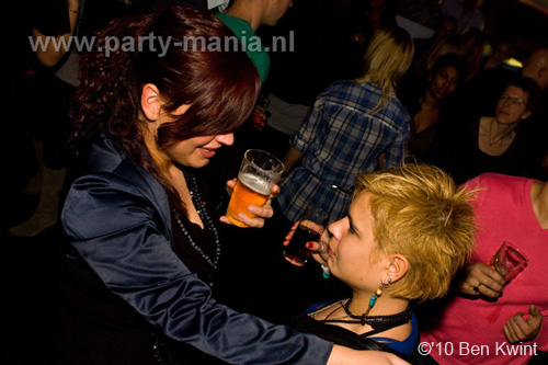 110108_026_it's_all_about_friends_partymania