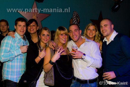 110108_032_it's_all_about_friends_partymania