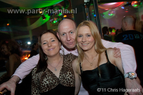 110122_021_80s_and_90s_partymania