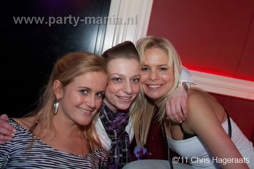 110122_033_80s_and_90s_partymania