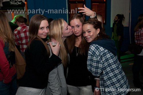 110122_021_goeie_shit_partymania