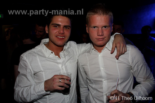 110122_049_i_love_los_partymania