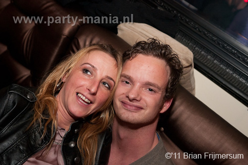 110129_005_secret_saturday_partymania