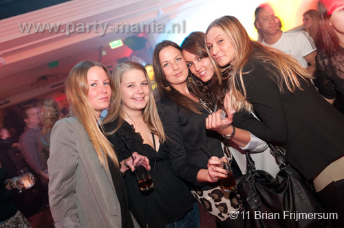 110129_052_secret_saturday_partymania