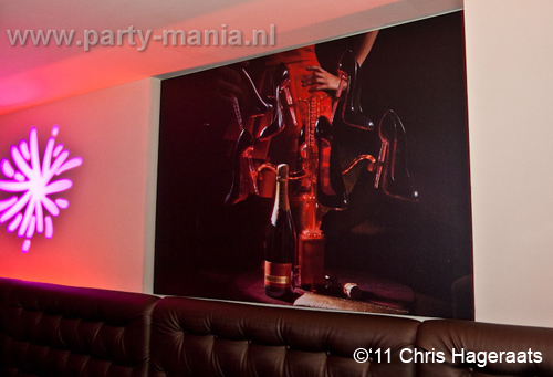 110211_000_adha_partymania