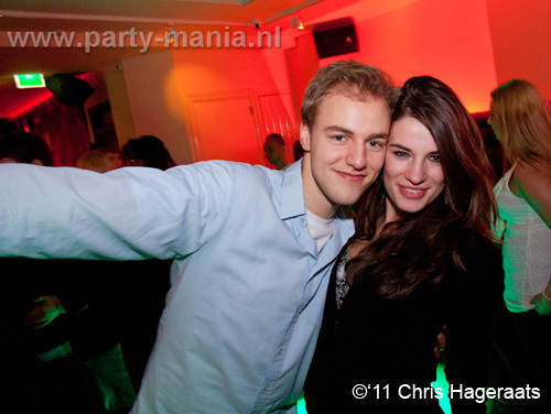 110211_075_adha_partymania