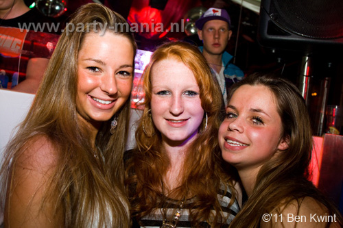 110211_009_maximaal_partymania