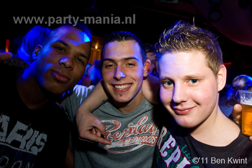 110211_018_maximaal_partymania