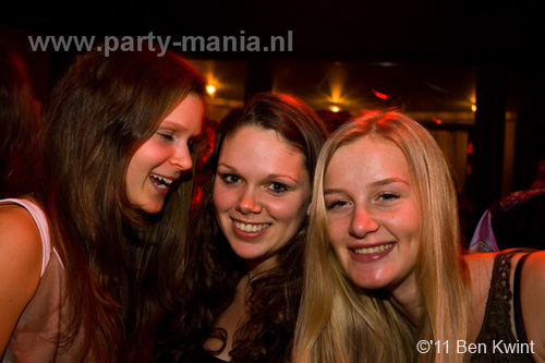 110211_037_maximaal_partymania