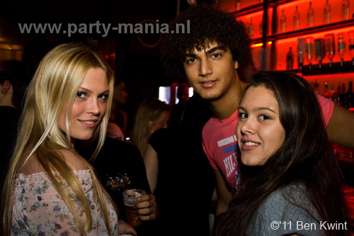 110211_042_maximaal_partymania