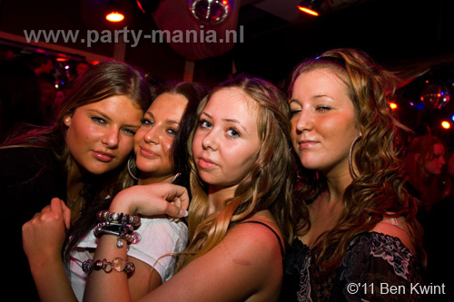 110211_049_maximaal_partymania