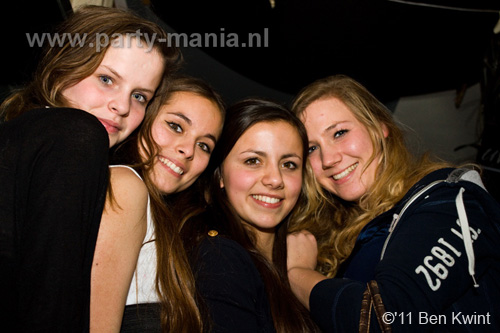 110211_067_maximaal_partymania