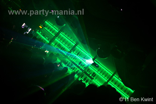 110211_081_maximaal_partymania