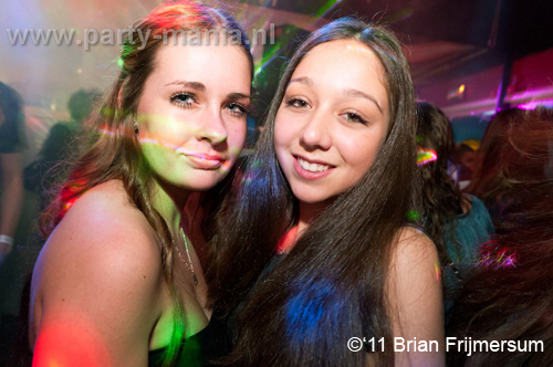 110212_001_dopenez_partymania