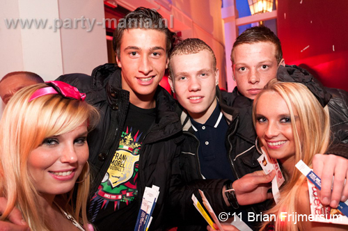 110212_030_dopenez_partymania