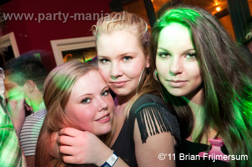 110212_044_dopenez_partymania