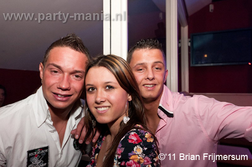 110212_072_dopenez_partymania