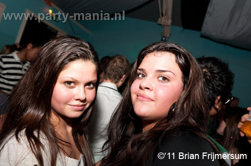 110212_075_dopenez_partymania