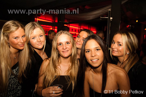 110225_019_maximaal_leparis_partymania