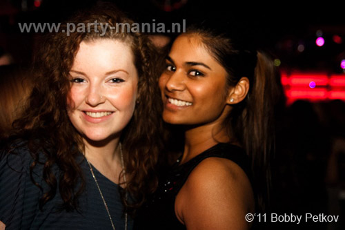 110225_031_maximaal_leparis_partymania