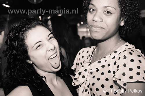 110225_033_maximaal_leparis_partymania