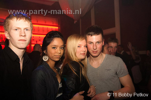 110225_038_maximaal_leparis_partymania