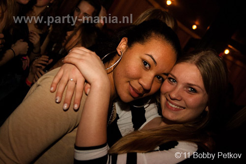 110225_049_maximaal_leparis_partymania