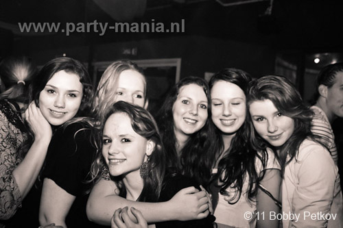 110225_053_maximaal_leparis_partymania