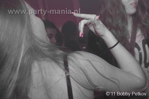 110225_074_maximaal_leparis_partymania