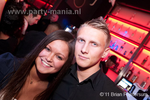 110303_087_punk_leparis_partymania