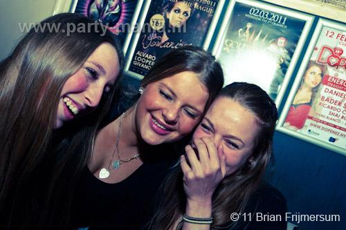 110303_089_punk_leparis_partymania