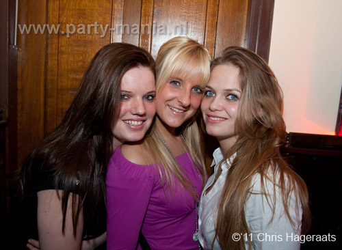 110304_058_adhd_partymania