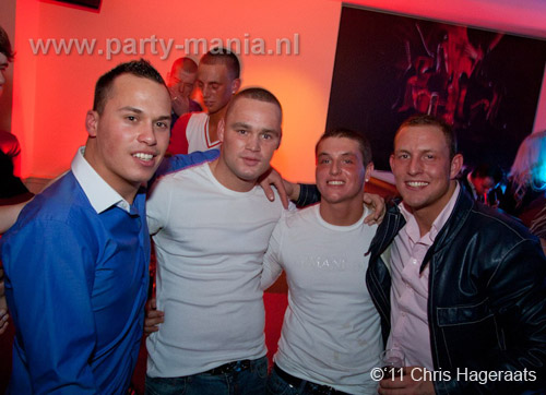 110304_111_adhd_partymania