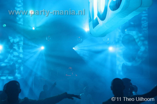 110305_003_ilovelos_paardvantroje_partymania