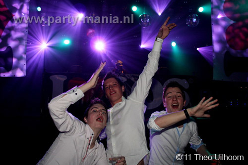 110305_012_ilovelos_paardvantroje_partymania