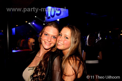 110305_037_ilovelos_paardvantroje_partymania