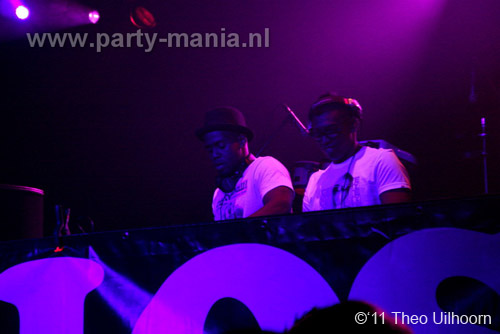 110305_042_ilovelos_paardvantroje_partymania