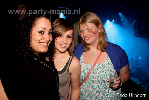 110305_055_ilovelos_paardvantroje_partymania