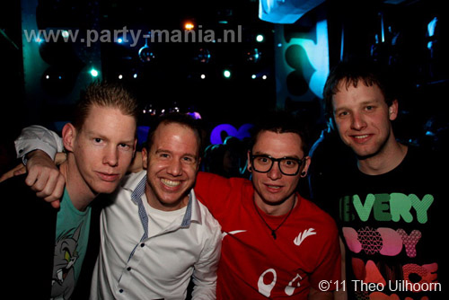 110305_065_ilovelos_paardvantroje_partymania